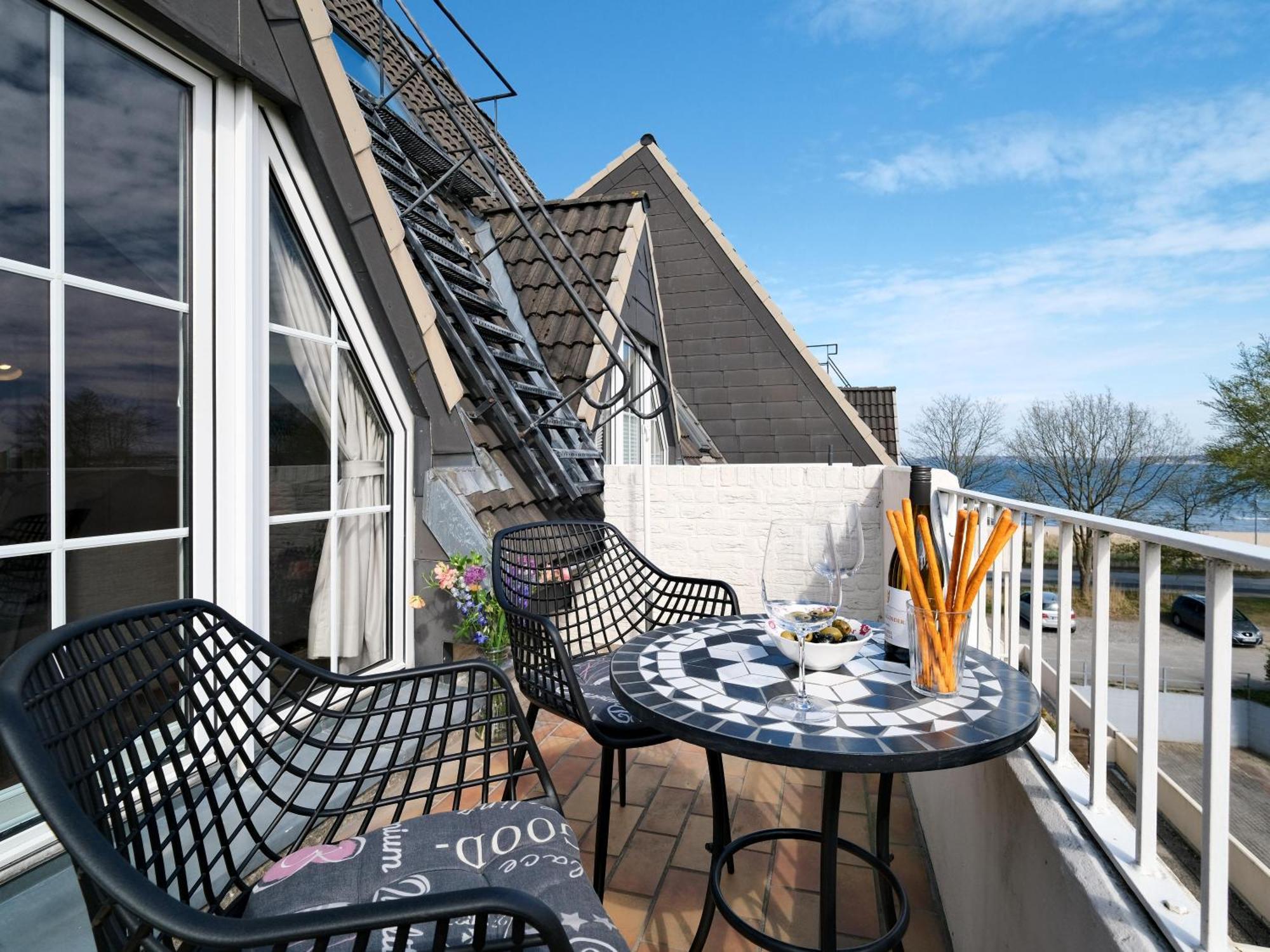 Smile, Wunderschoene Wohnung Direkt Am Strand Harrislee Exterior foto